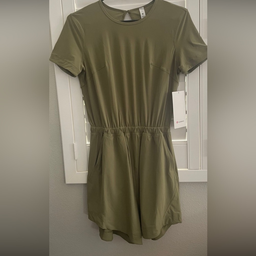 Lululemon Lightweight Romper sz 4